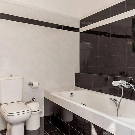 Fagias Luxury *
