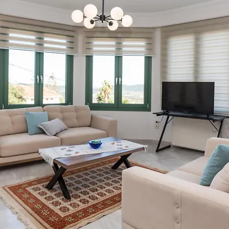 Fagias Luxury Apartment
